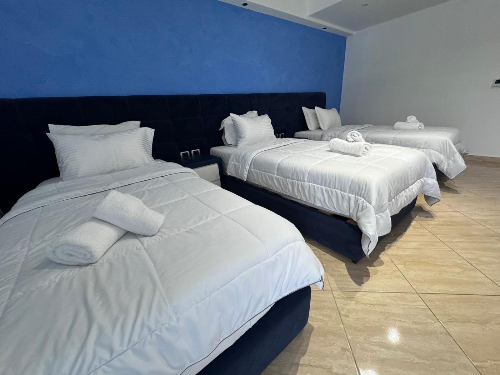 Hotel Blue Sky Saranda Kültér fotó