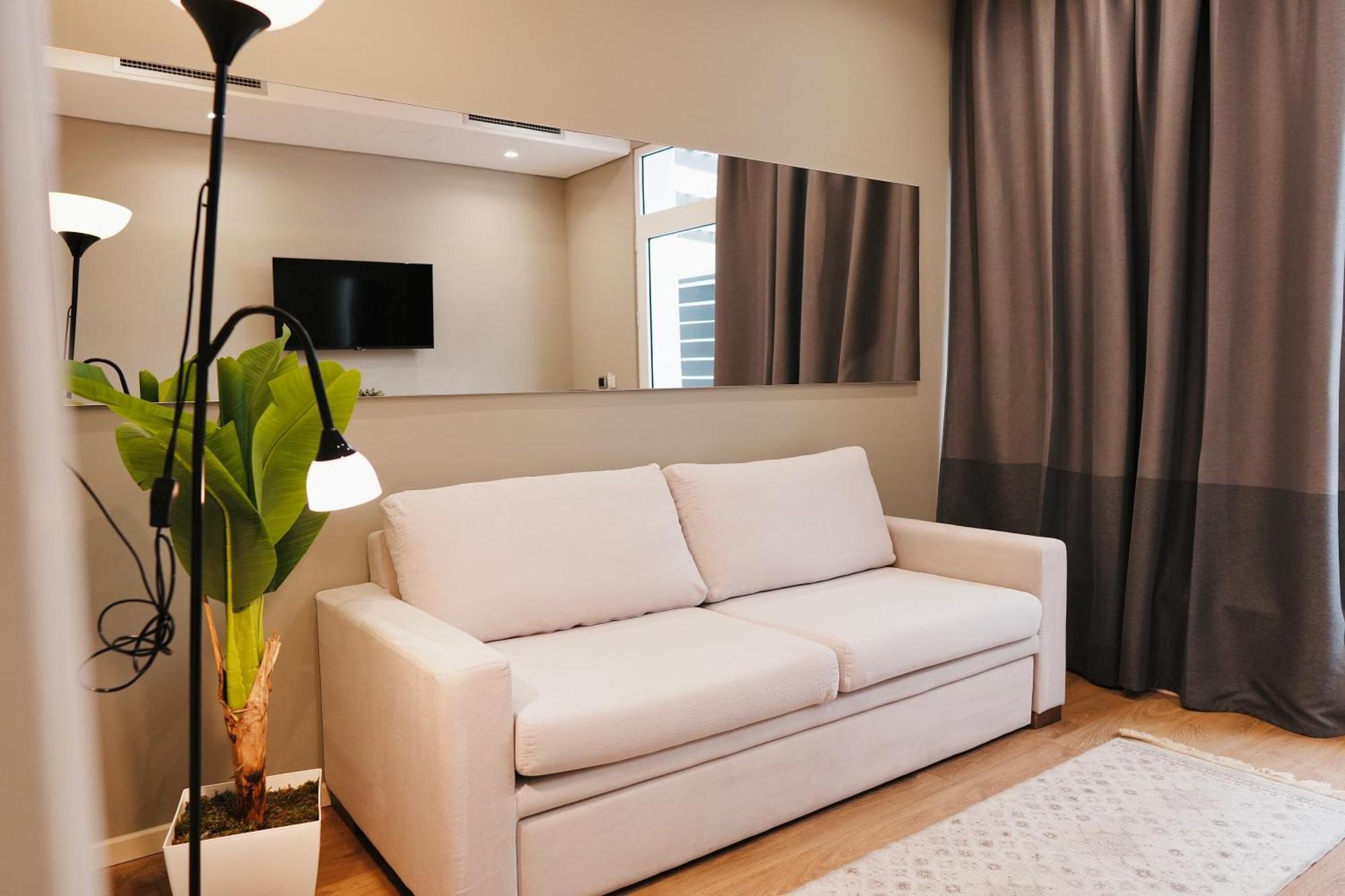 Hotel Blue Sky Saranda Kültér fotó
