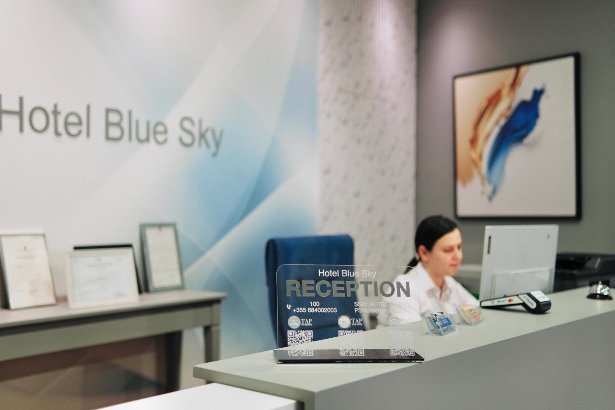 Hotel Blue Sky Saranda Kültér fotó
