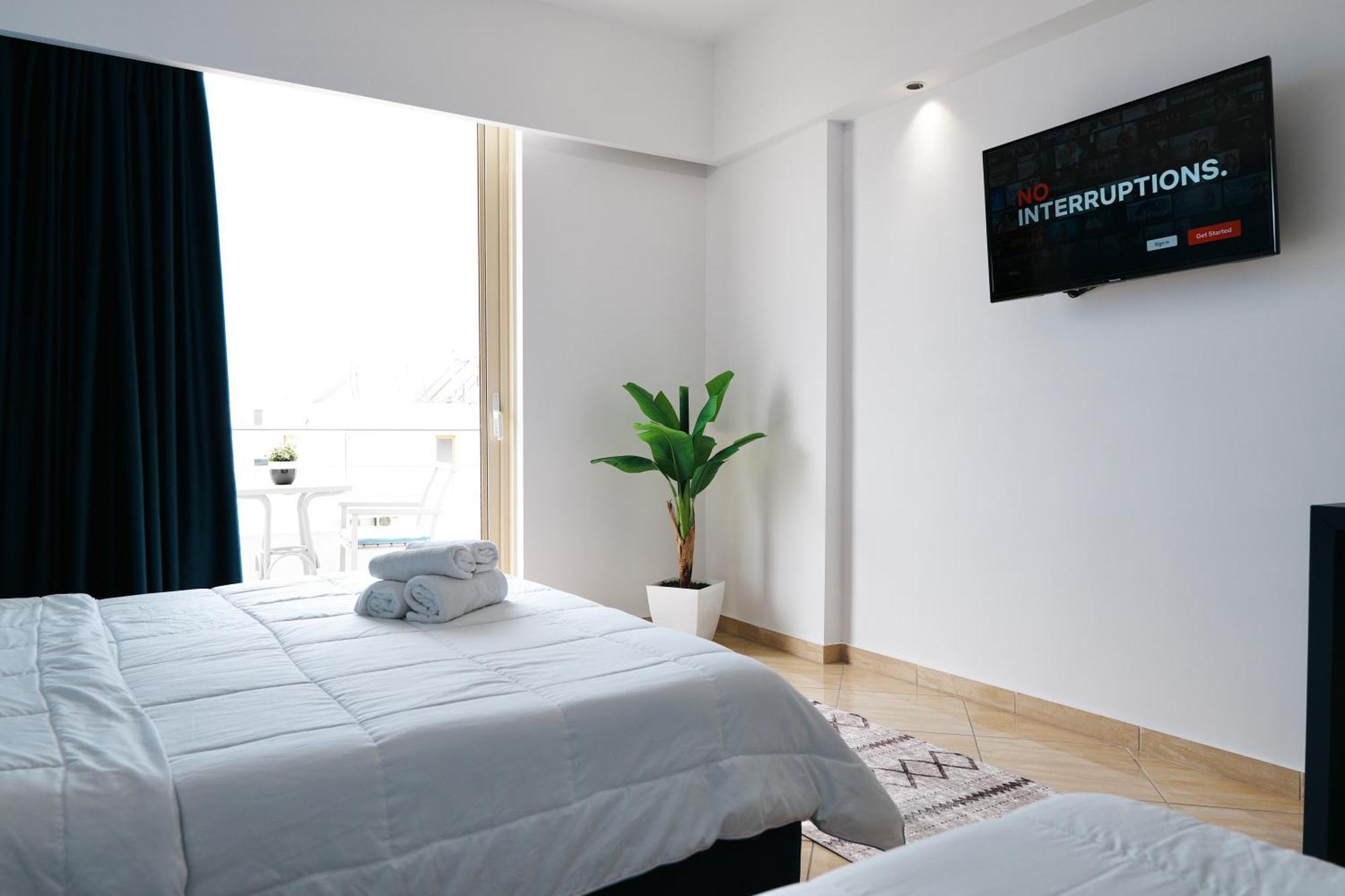 Hotel Blue Sky Saranda Kültér fotó