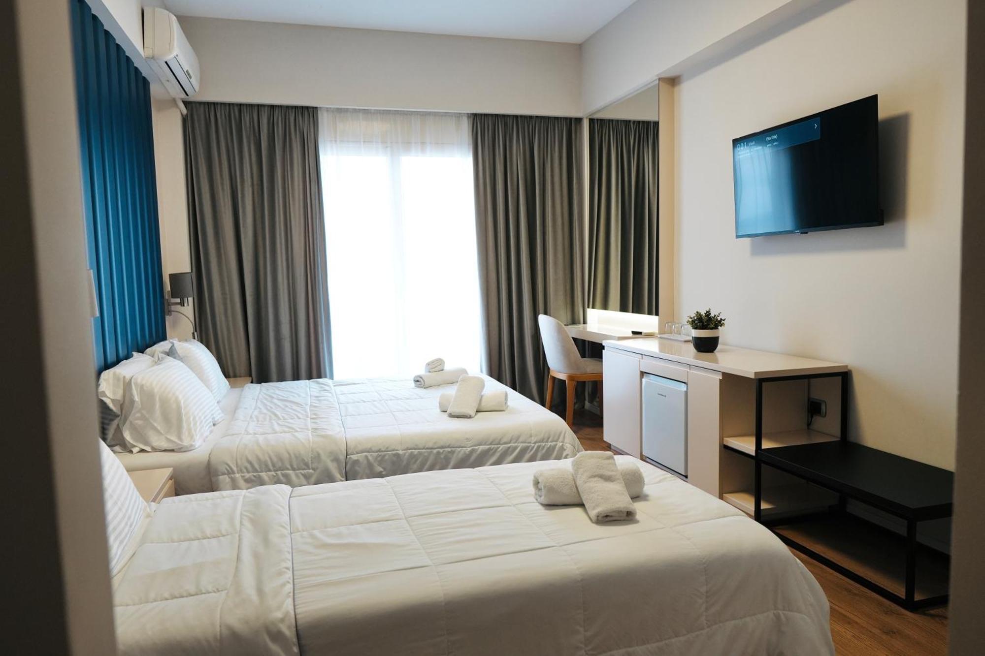 Hotel Blue Sky Saranda Kültér fotó