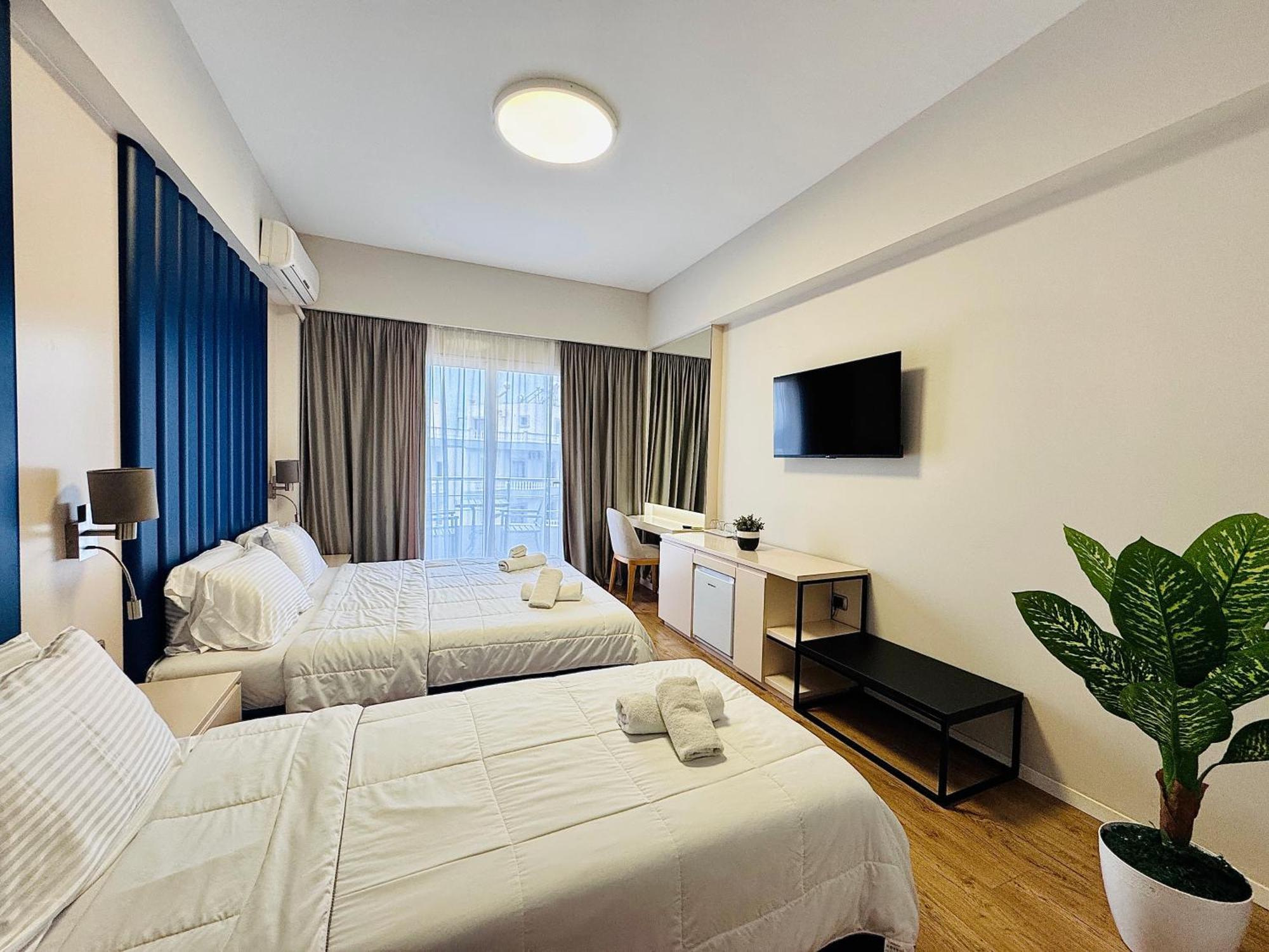 Hotel Blue Sky Saranda Kültér fotó