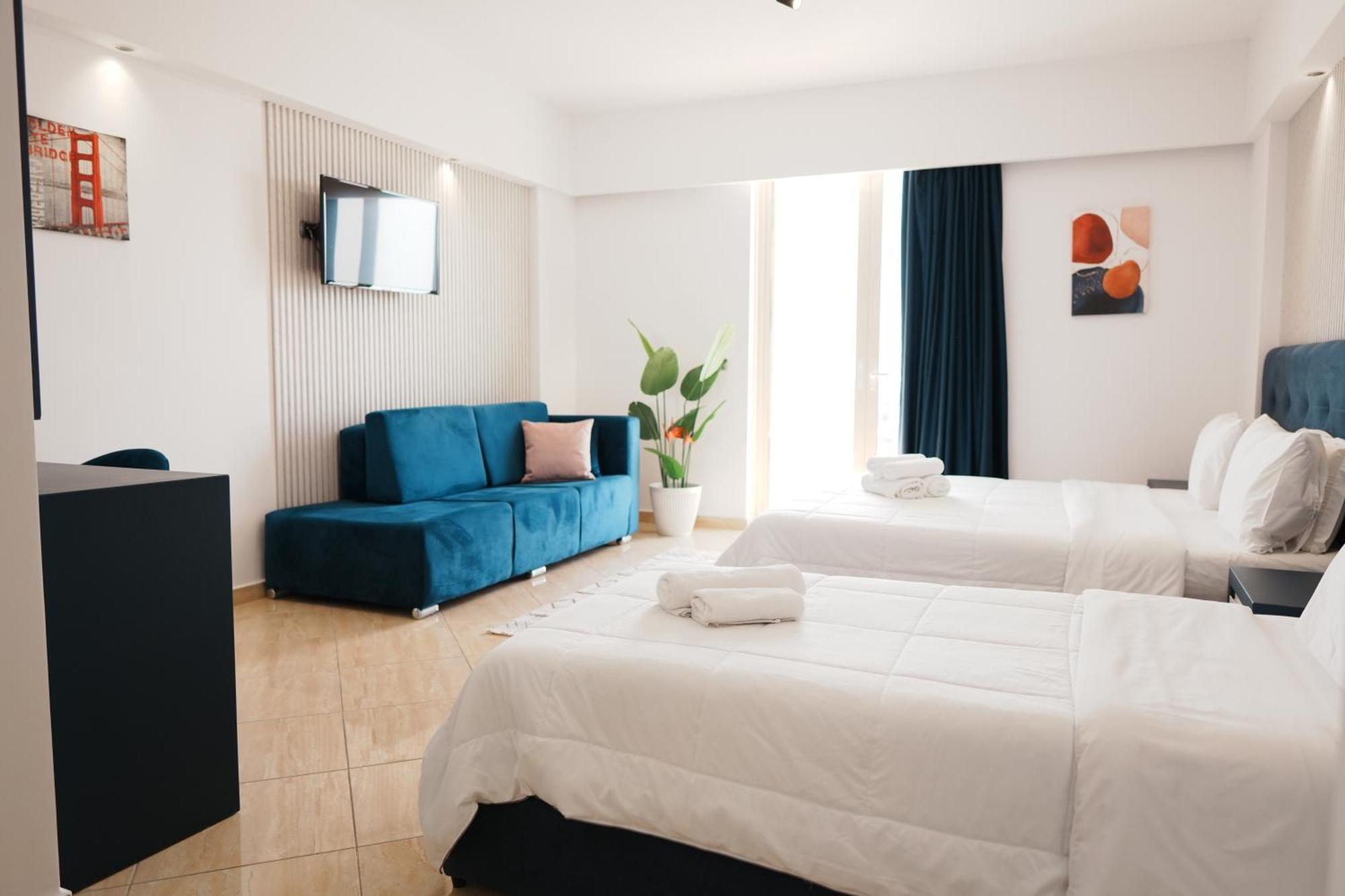 Hotel Blue Sky Saranda Kültér fotó
