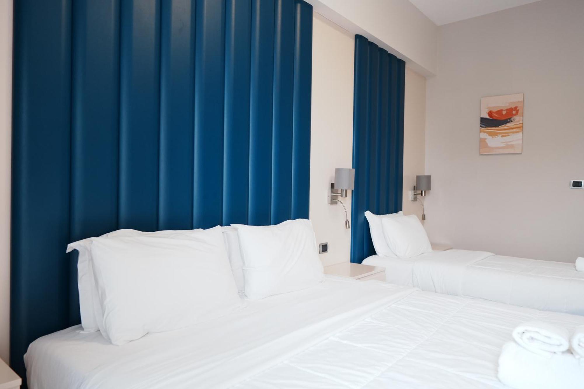 Hotel Blue Sky Saranda Kültér fotó