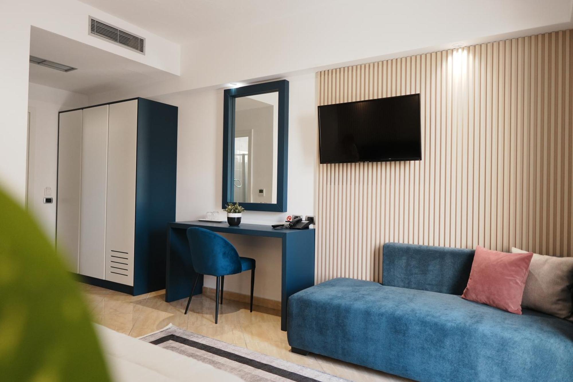 Hotel Blue Sky Saranda Kültér fotó